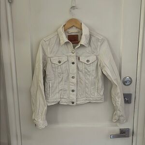 Levi's White Jean Jacket Cropped Style